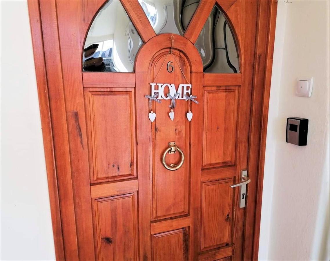 Sweet Central Apartment ,In The City Center إغير المظهر الخارجي الصورة